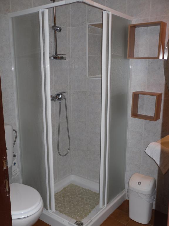 Apartment Pod Lipom Roč Habitación foto